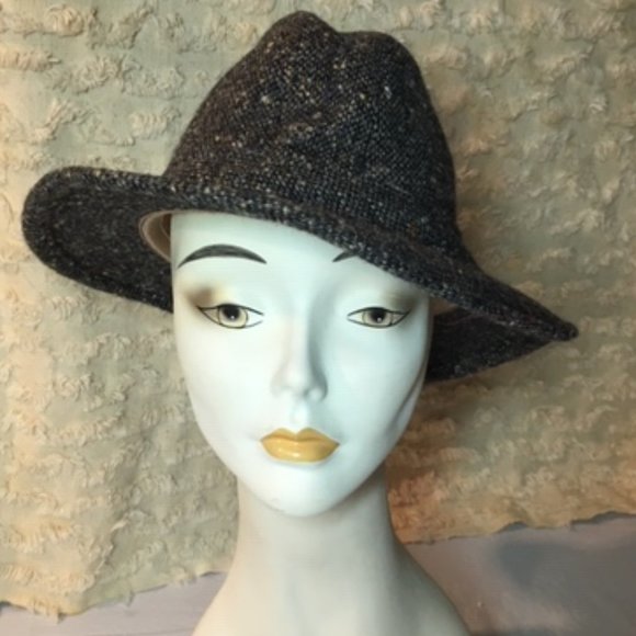 Dobbs Fifth Ave New York Accessories - Vintage Dobbs Fifth Ave New York Grey Wool Fedora Hat (Med)